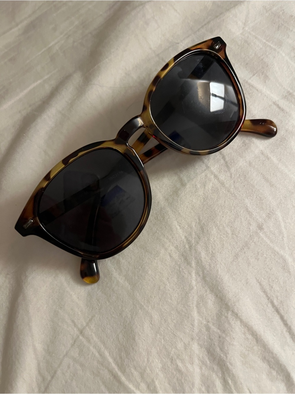 Le Specs Tortoiseshell Round Sunglasses - Brown/Black